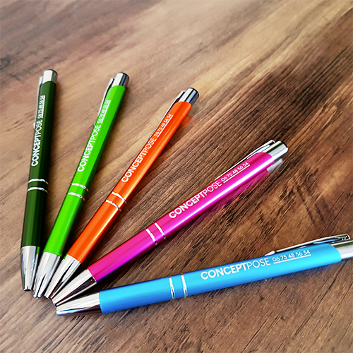 stylos personnalisé de différents coloris pour une entreprise proche de Nîmes
